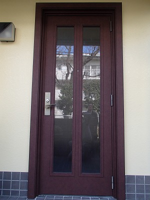 所沢市　外壁塗装後　ドア塗装