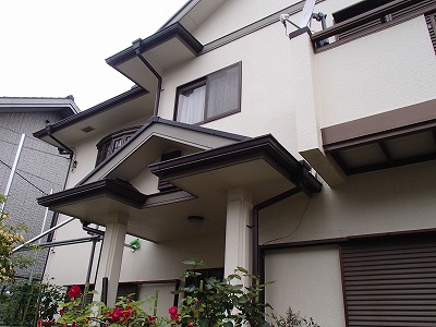 東松山　モルタル壁ヒビ補修　屋根塗装